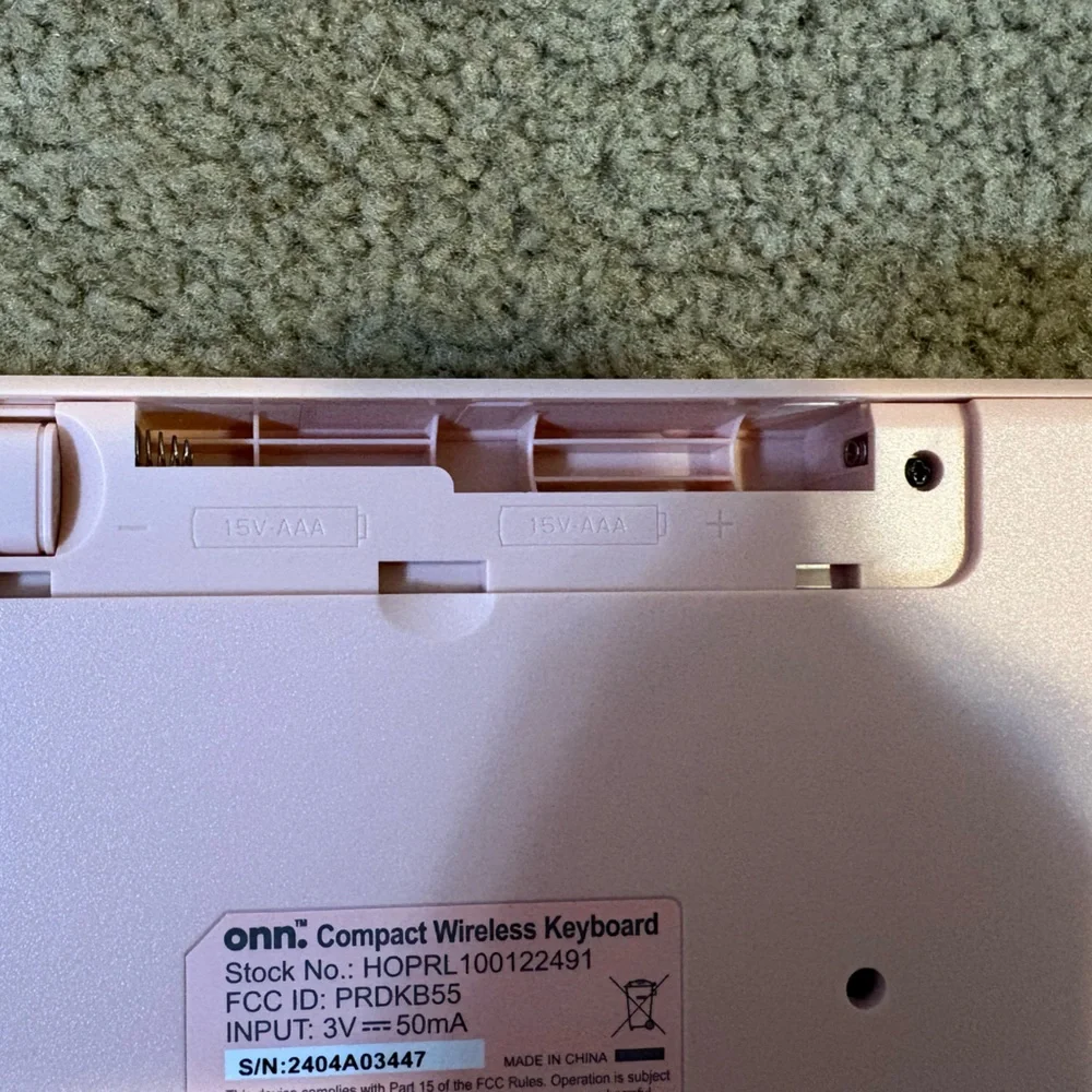 Bluetooth Compact Clacking Keyboard